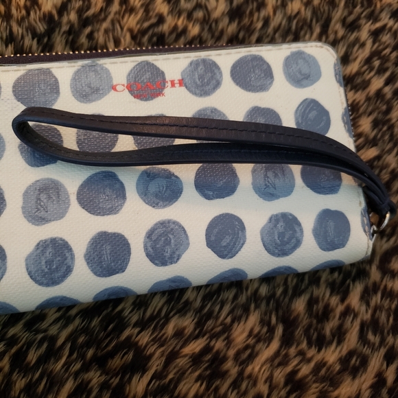 Coach Tote with Crossbody Strap - Picture 6 of 16